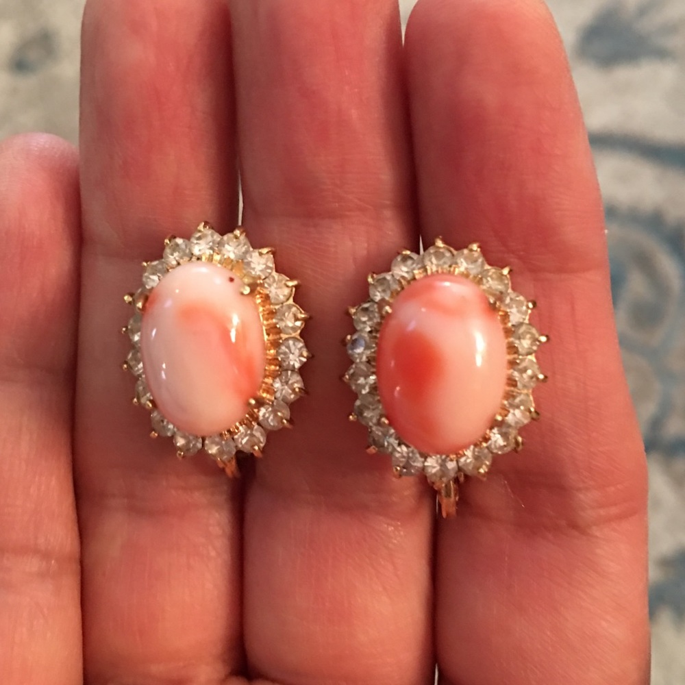Angel skin coral and crystal glass gold plated metal earrings - Picture 3 of 5